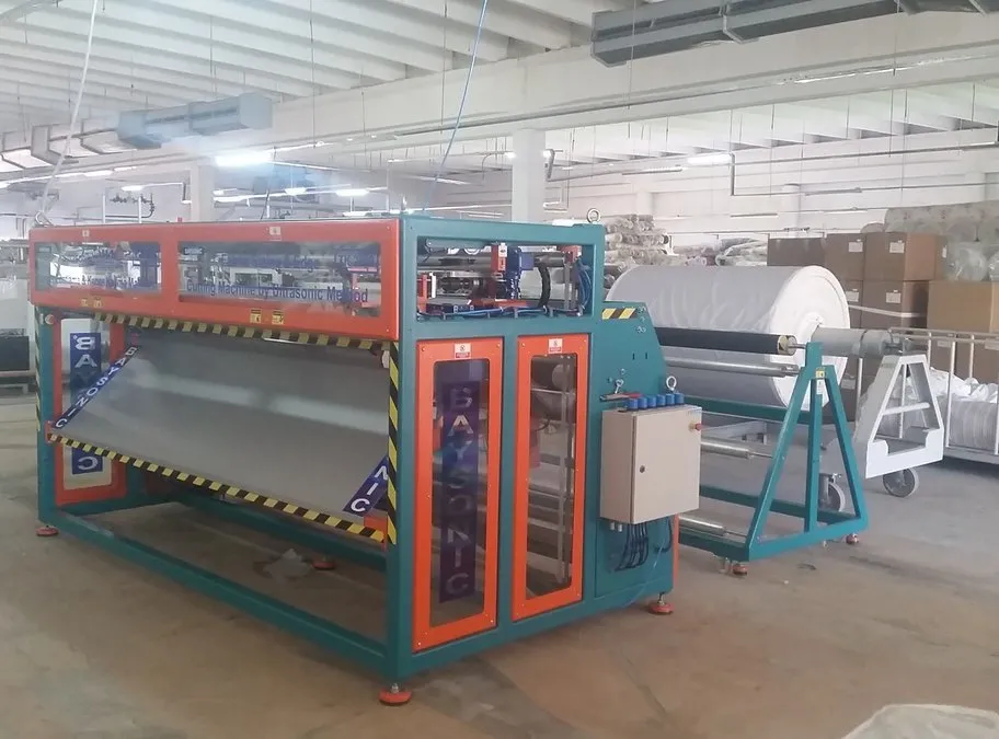 Ultrasonik Kumaş Kesim ve Ebatlama Makinesi